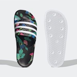 NIB Adidas ADILETTE SLIDES size 7 Floral design